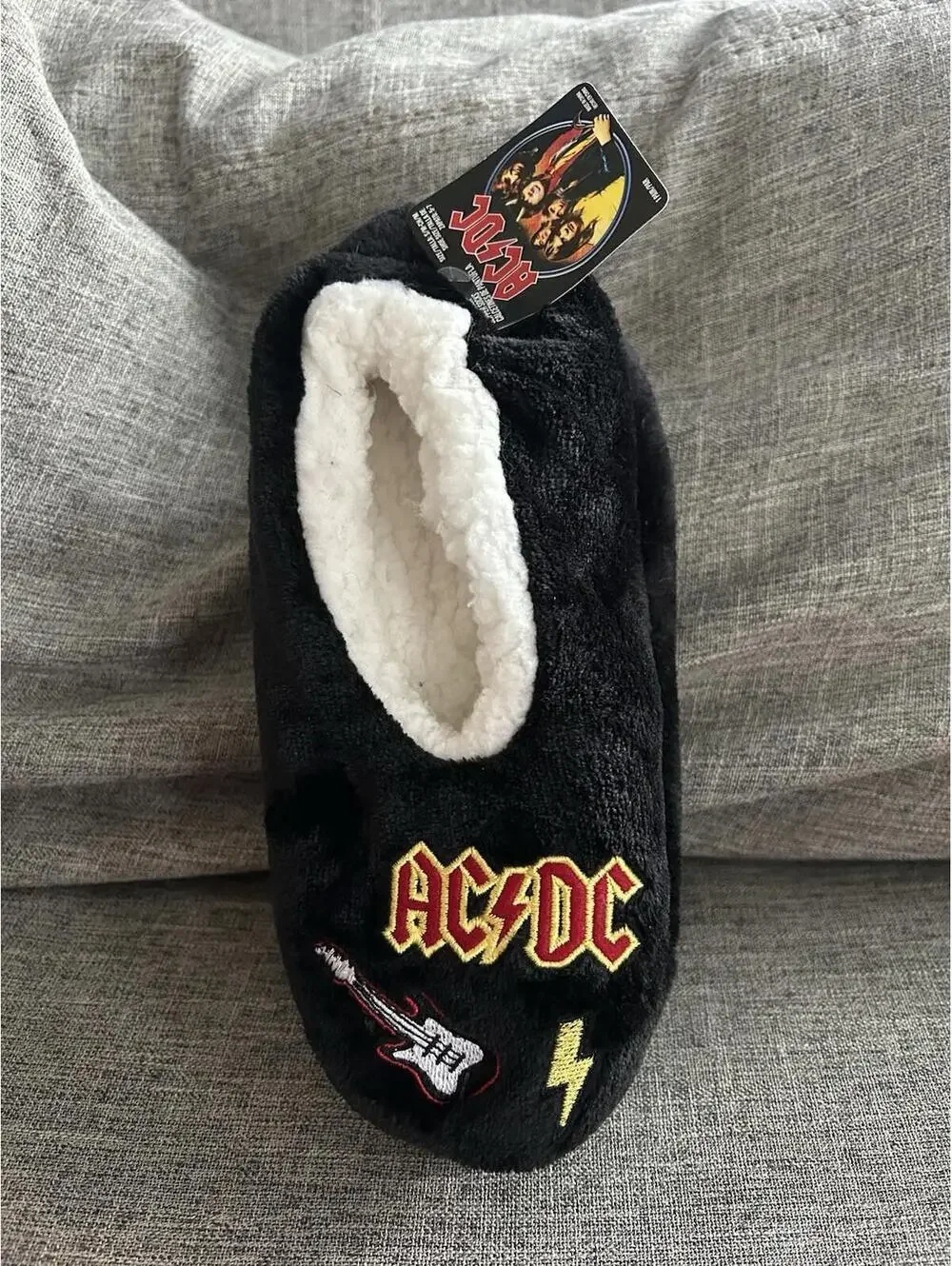 AC DC Embroidered Babba Slippers YOUTH Size S/M Size 5-7 Fuzzy Soft New